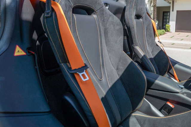 Used 2022 McLaren 720S Spider photo 32