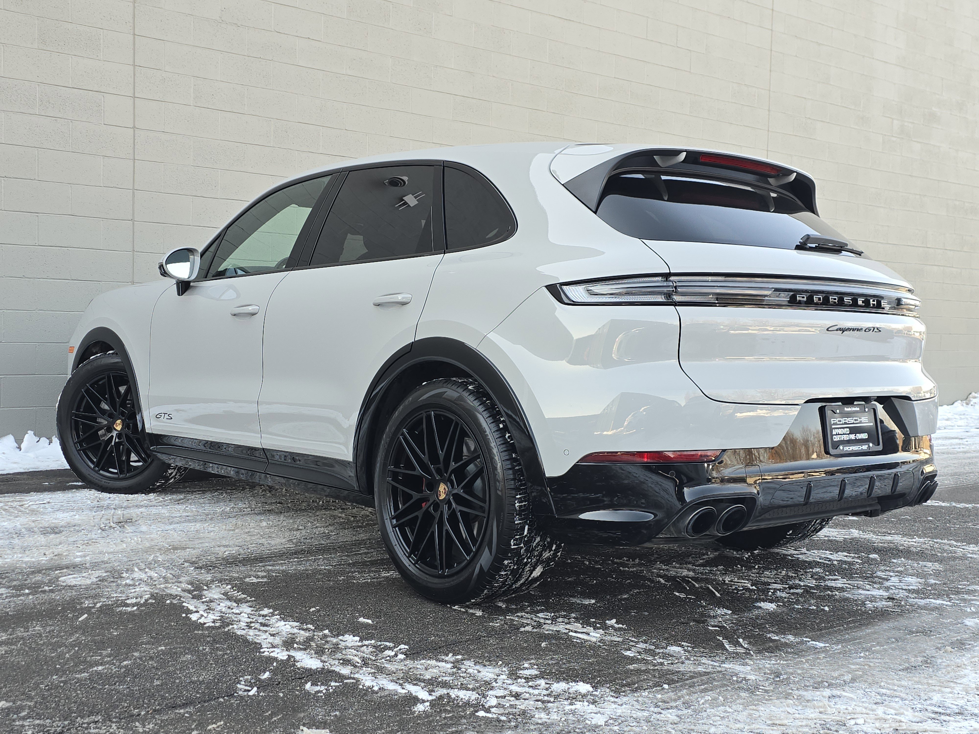 2025 Porsche Cayenne GTS