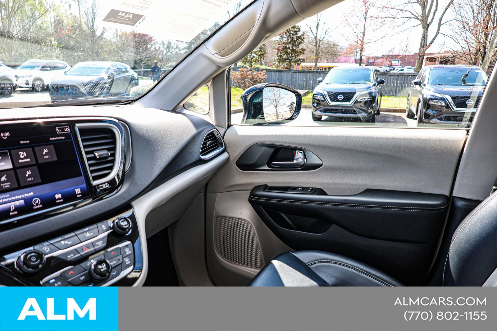 2024 Chrysler Pacifica Touring-L