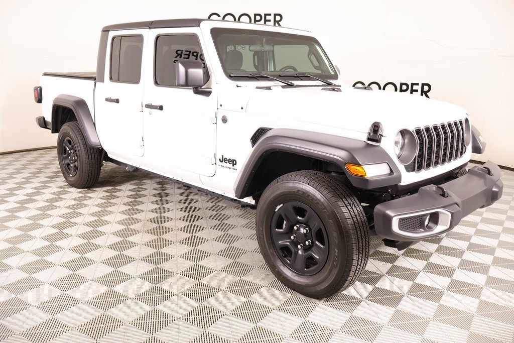 2024 Jeep Gladiator Sport
