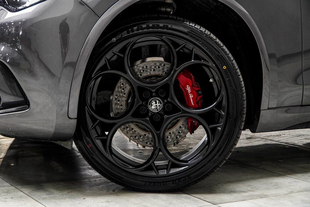 2022 Alfa Romeo Stelvio Quadrifoglio