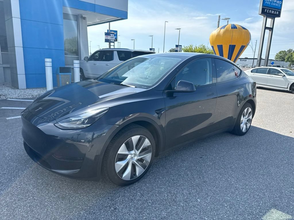 Used 2024 Tesla Model Y 2WD