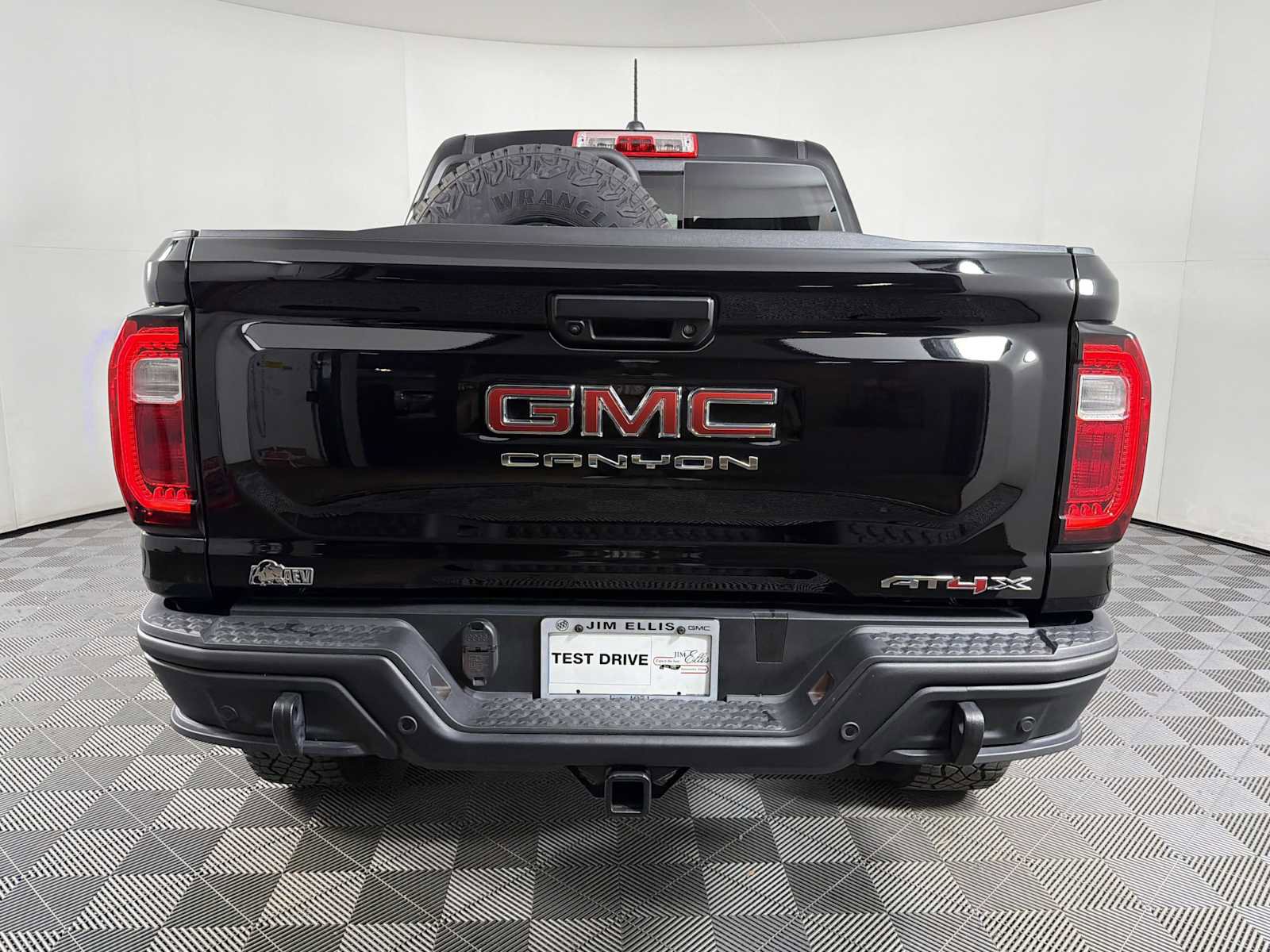 2024 GMC Canyon AT4X