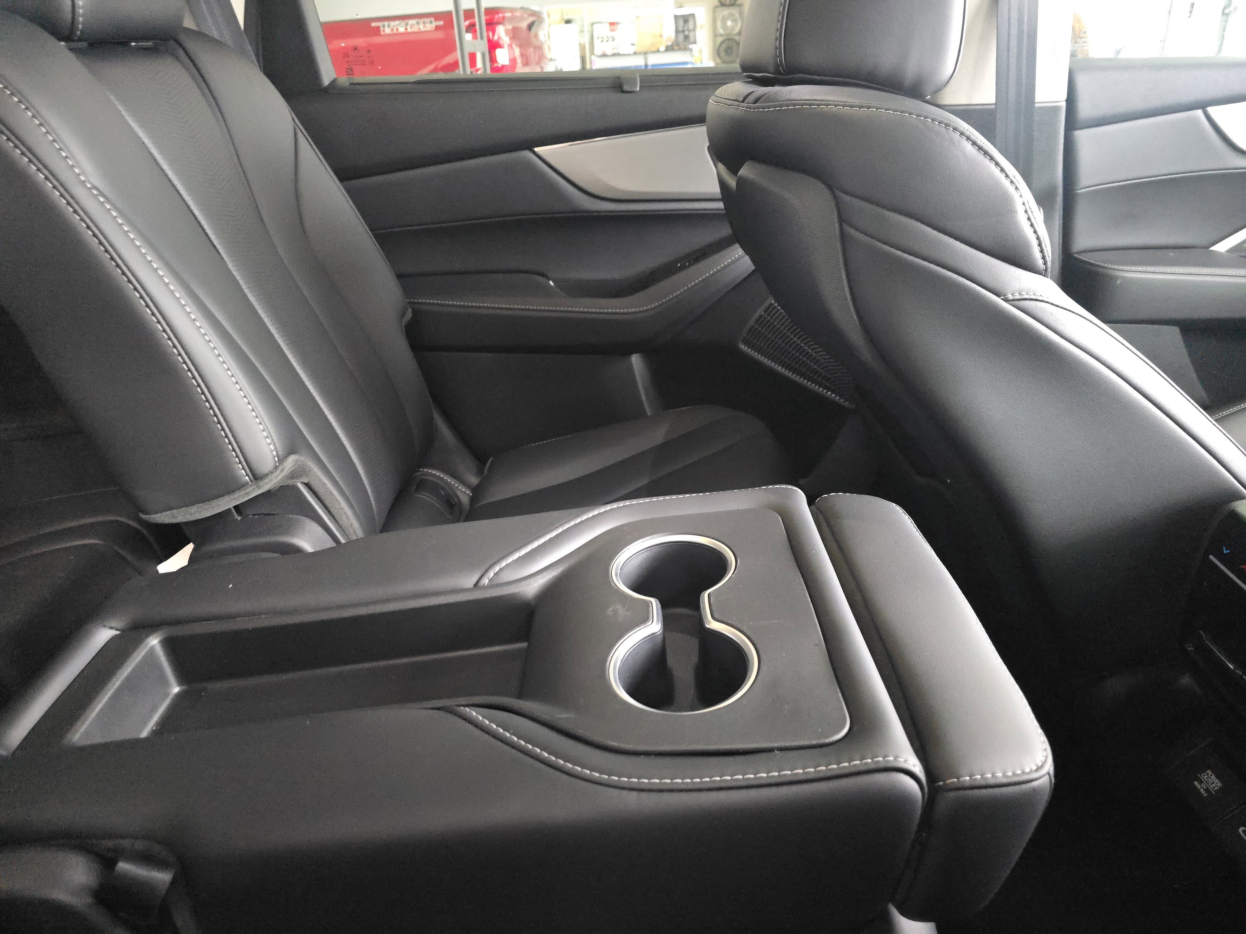 2025 Acura MDX FWD w/ Technology Package