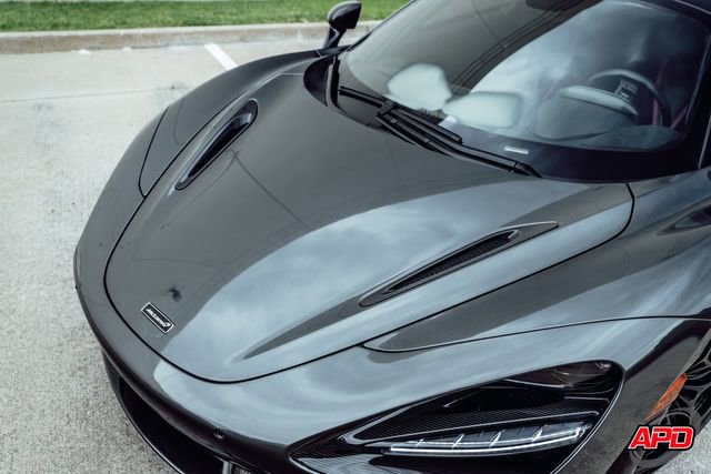 Used 2020 McLaren 720S Performance photo 30