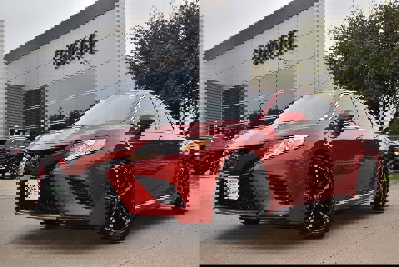 2020 Toyota Camry XSE