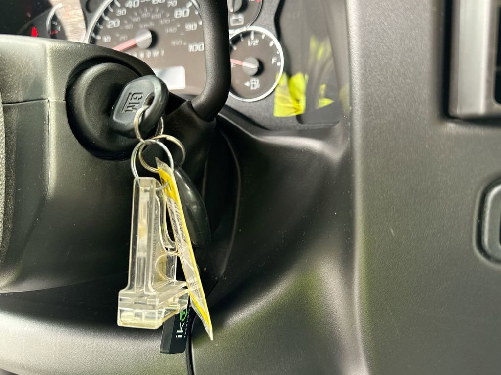 2024 GMC Savana 2500