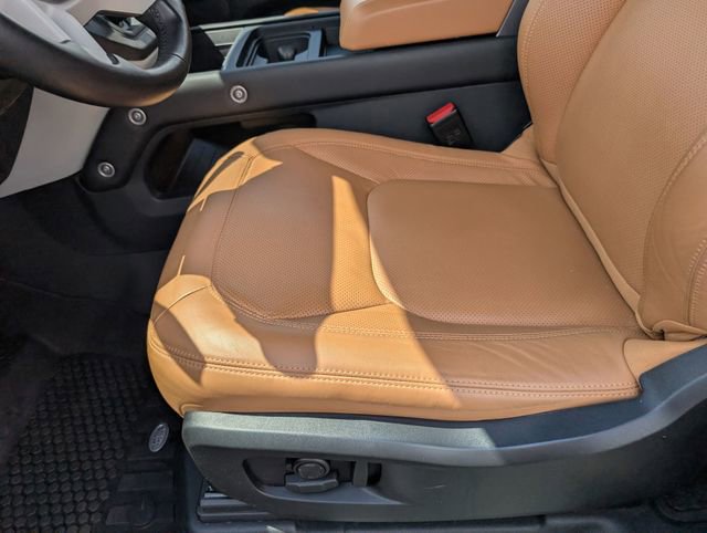 2023 Land Rover Defender 90 S