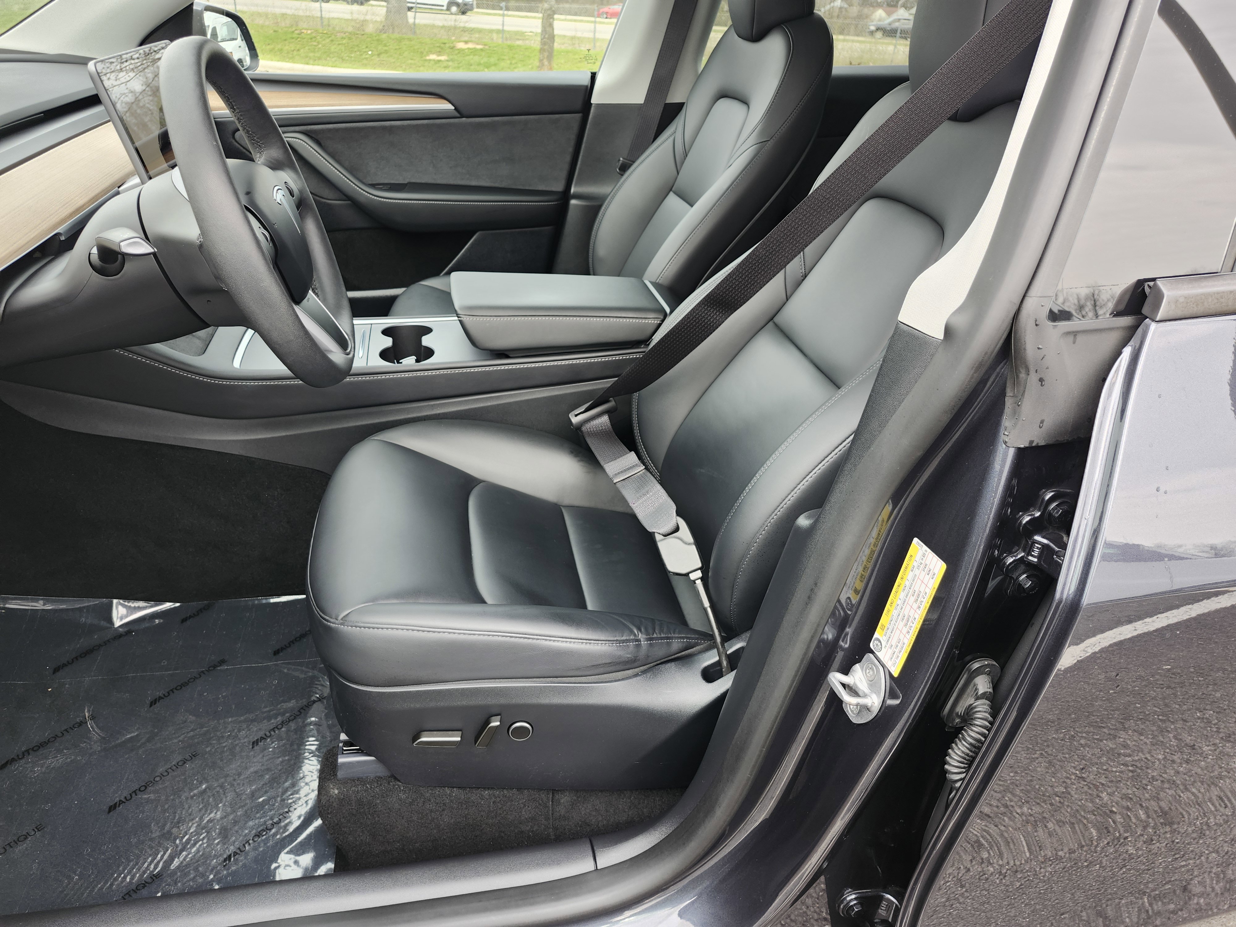 2024 Tesla Model Y Long Range