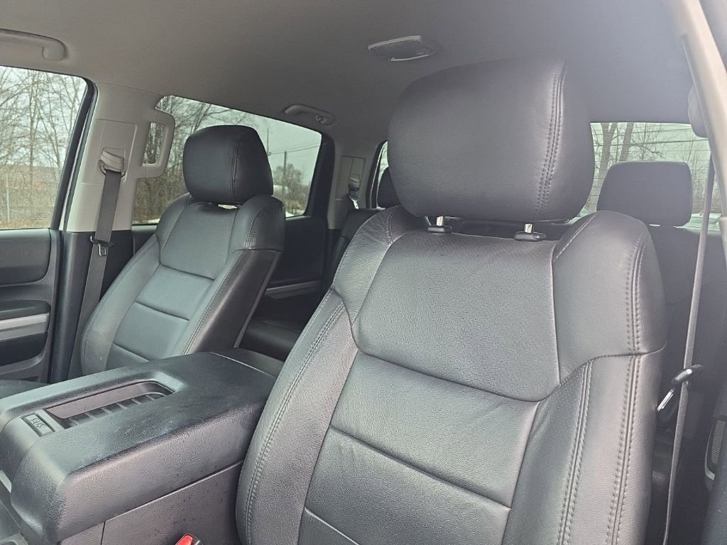 2015 Toyota Tundra SR5