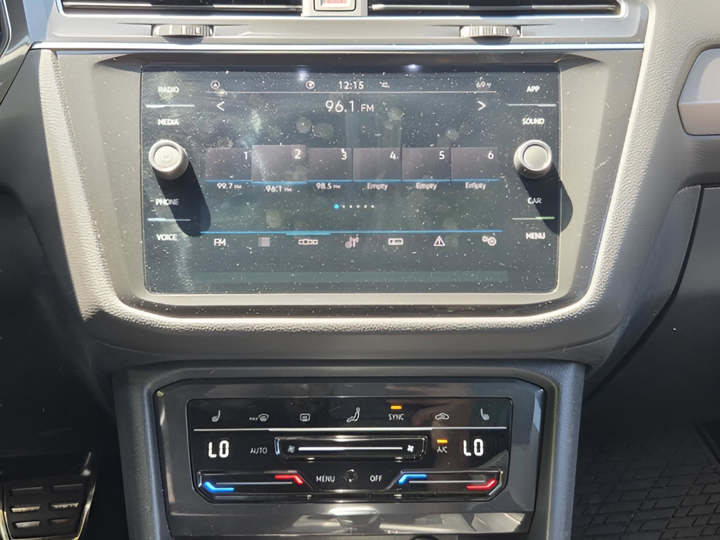 2022 Volkswagen Tiguan SE R-Line