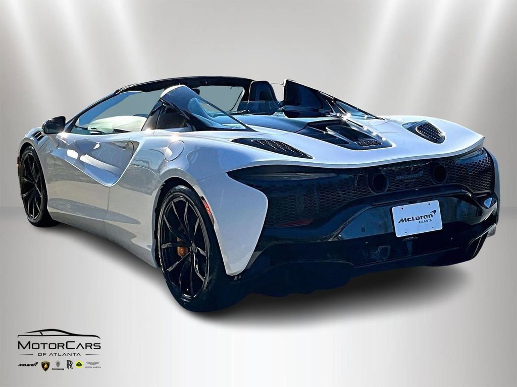 2026 McLaren Artura Spider