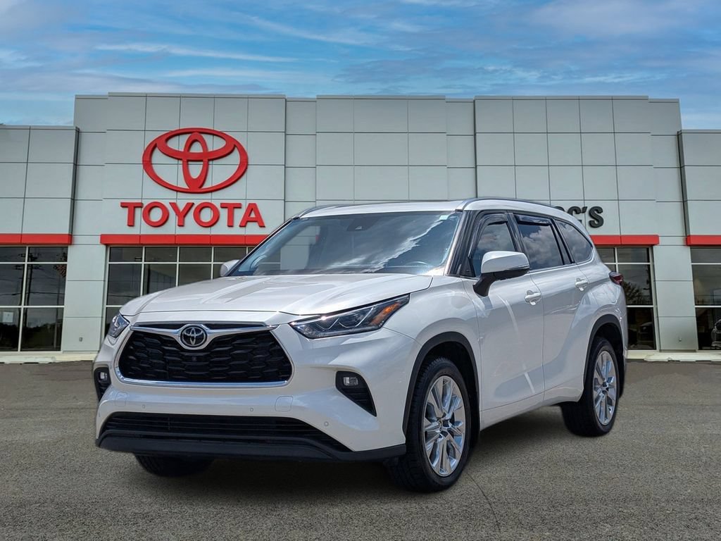 Used 2021 Toyota Highlander Limited