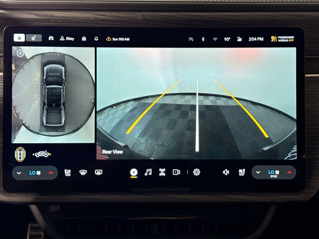 2022 Rivian R1T Adventure