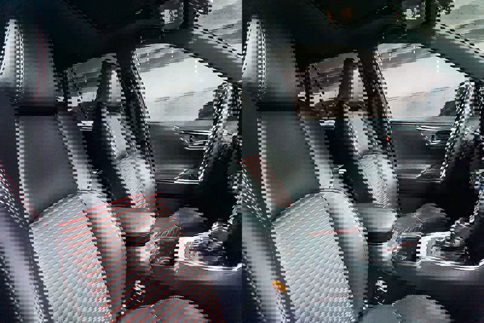 2023 Toyota RAV4 XSE