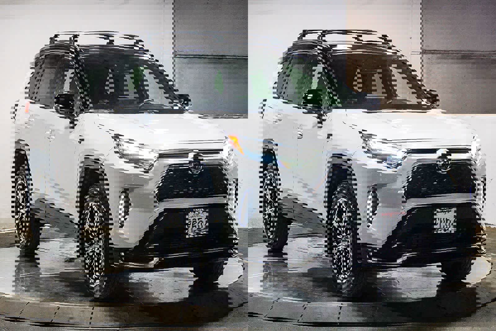 2023 Toyota RAV4 XSE