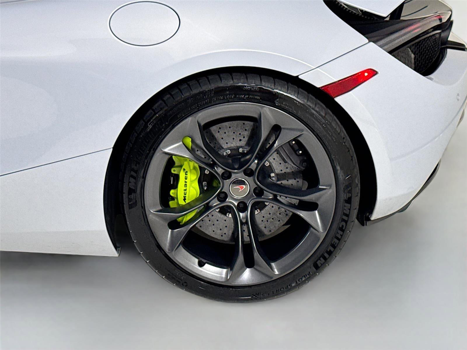 Used 2018 McLaren 720S photo 39