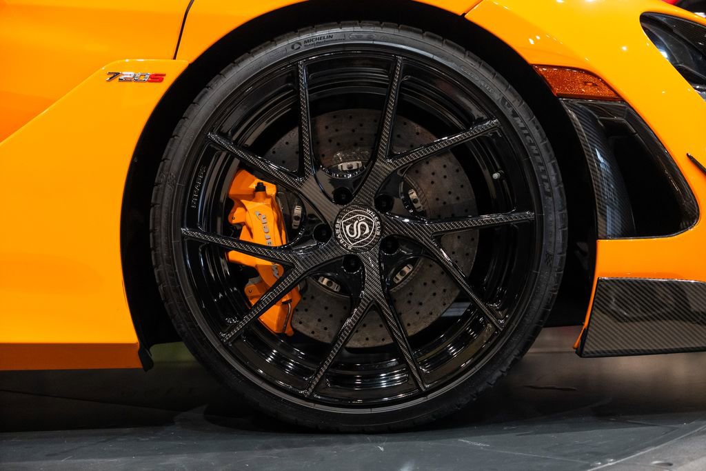 Used 2018 McLaren 720S photo 16
