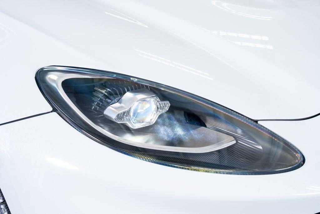 2021 Aston Martin DBX