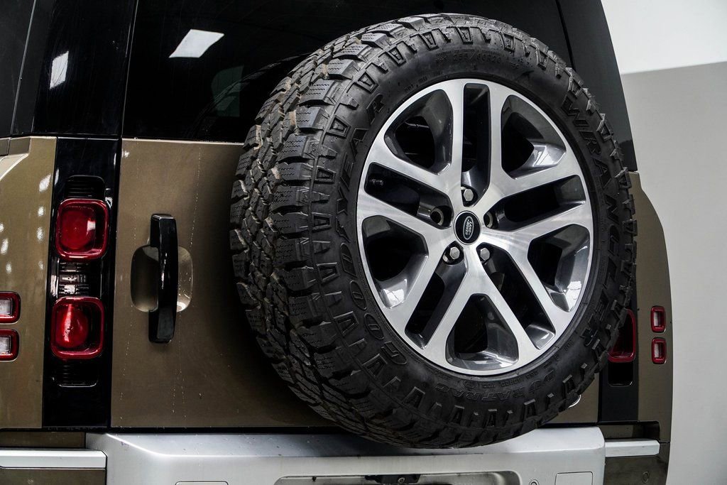 2022 Land Rover Defender 110 XS Edition