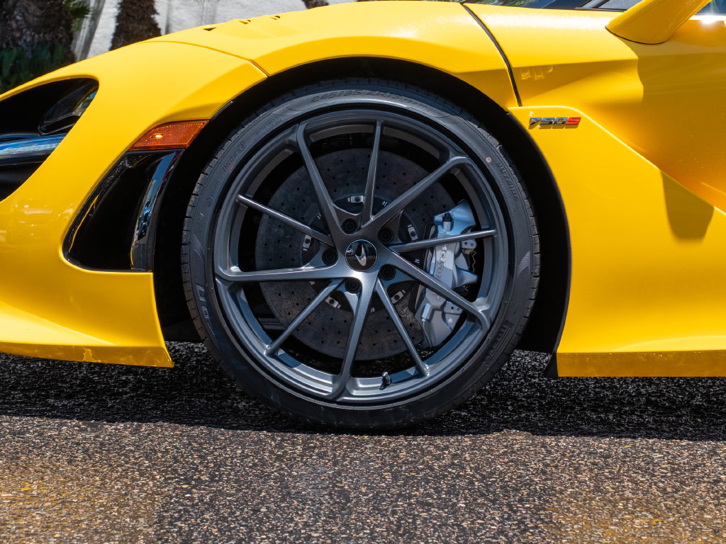 New 2027 McLaren 750S photo 7