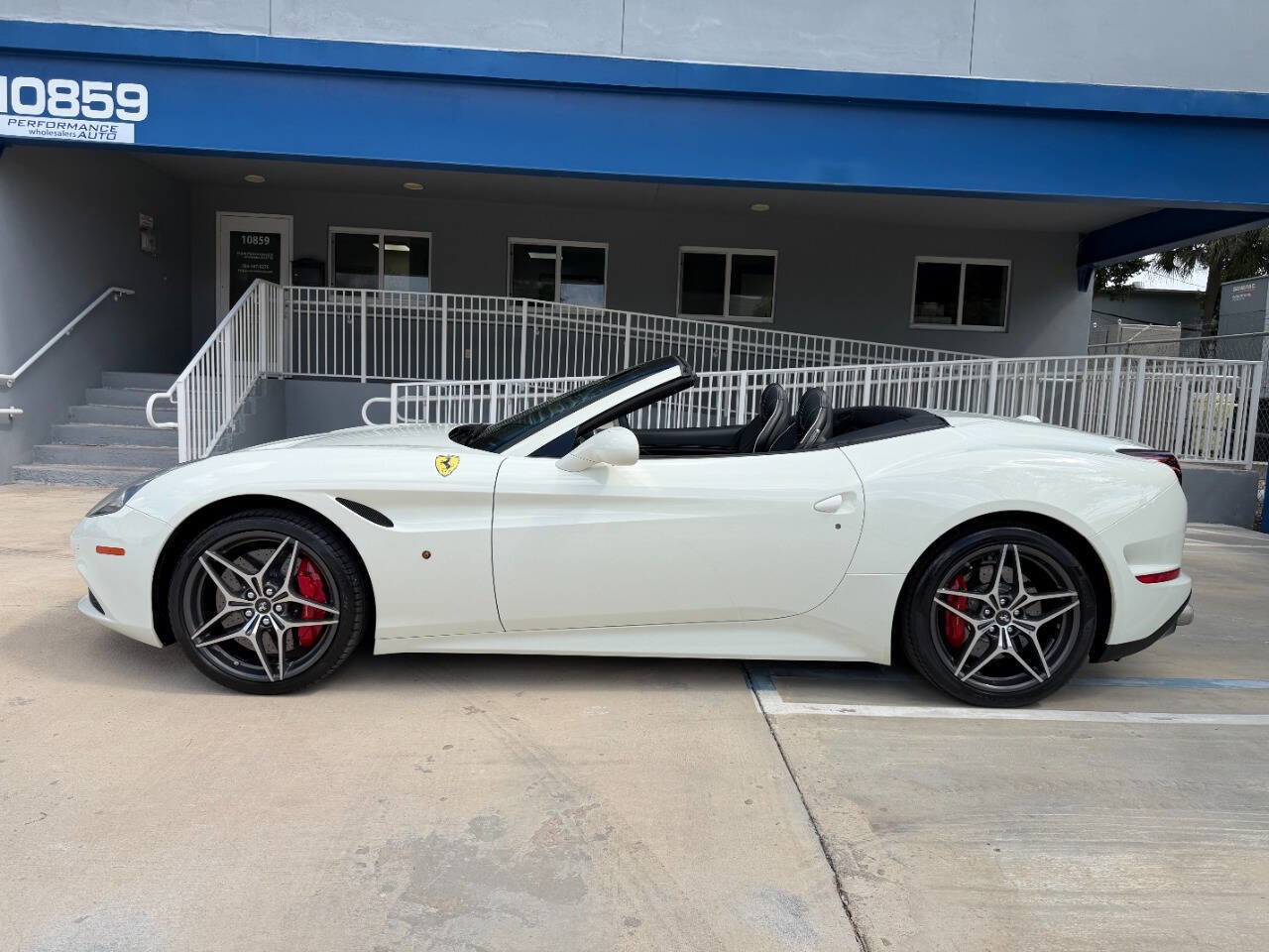 Used 2015 Ferrari California T