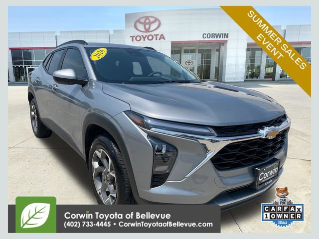 Used 2026 Chevrolet Trax LT w/ Driver Confidence Package