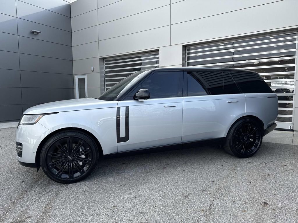 2025 Land Rover Range Rover Long Wheelbase SE