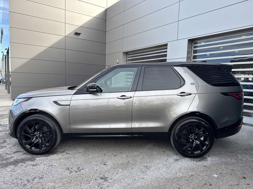2025 Land Rover Discovery Dynamic SE