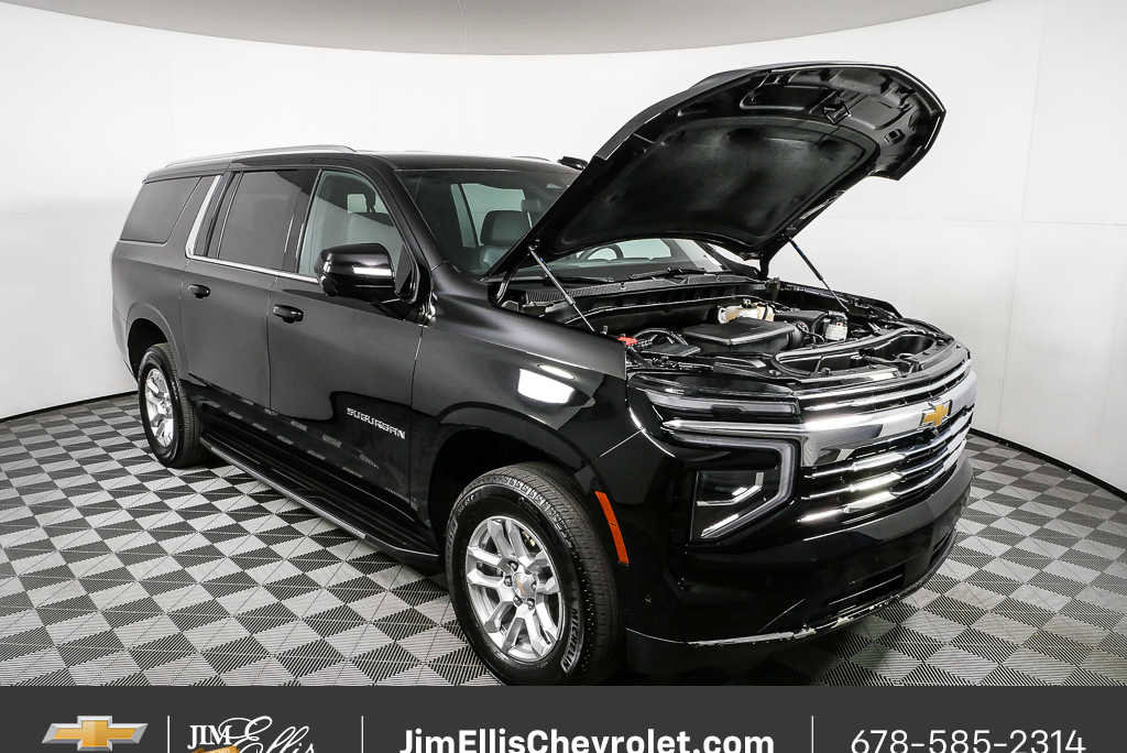 2025 Chevrolet Suburban LT