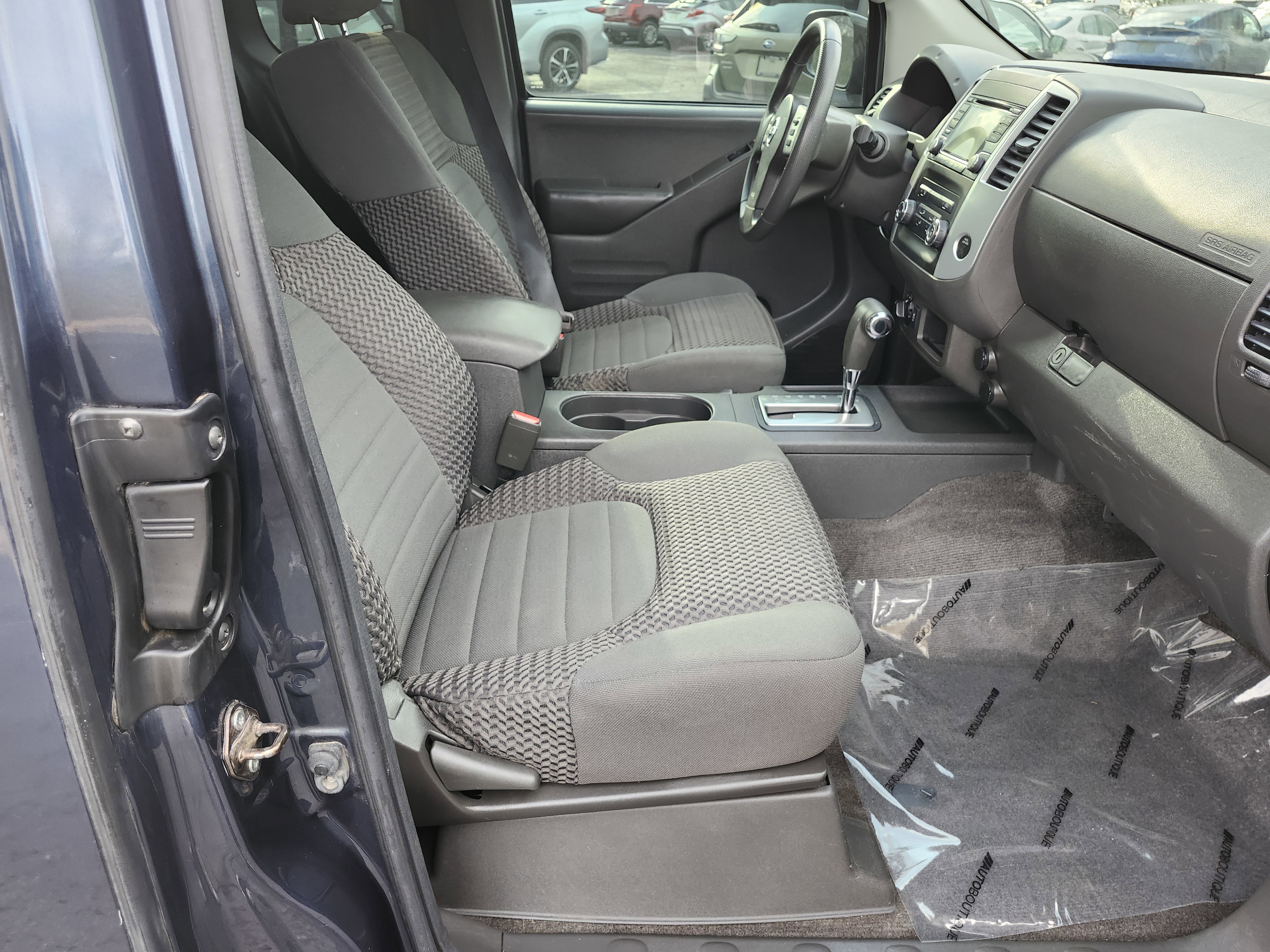 2016 Nissan Frontier SV