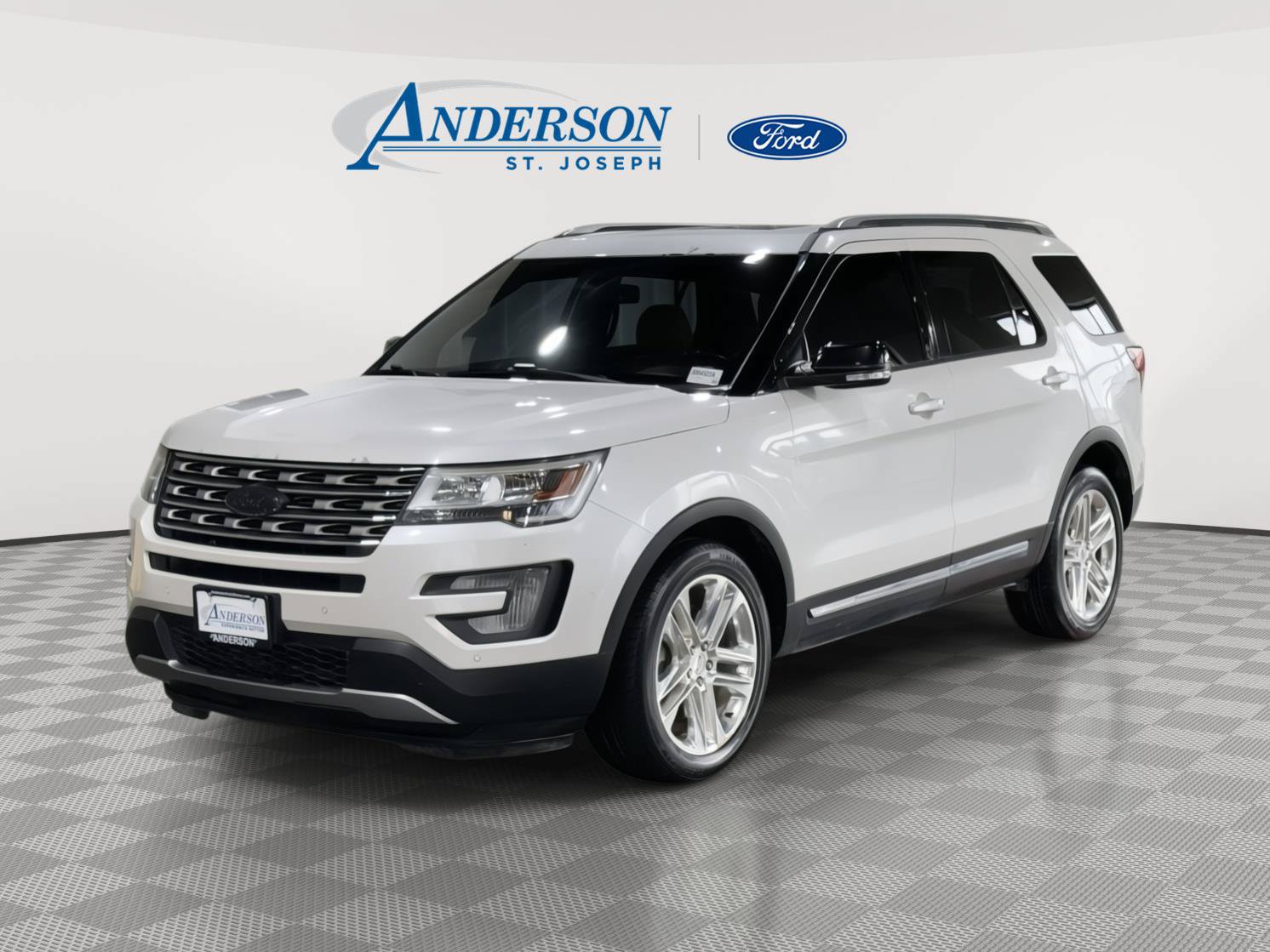 Used 2017 Ford Explorer XLT w/ Equipment Group 202A