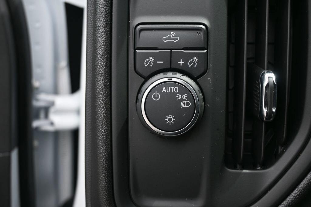 2025 Chevrolet Silverado 1500 W/T