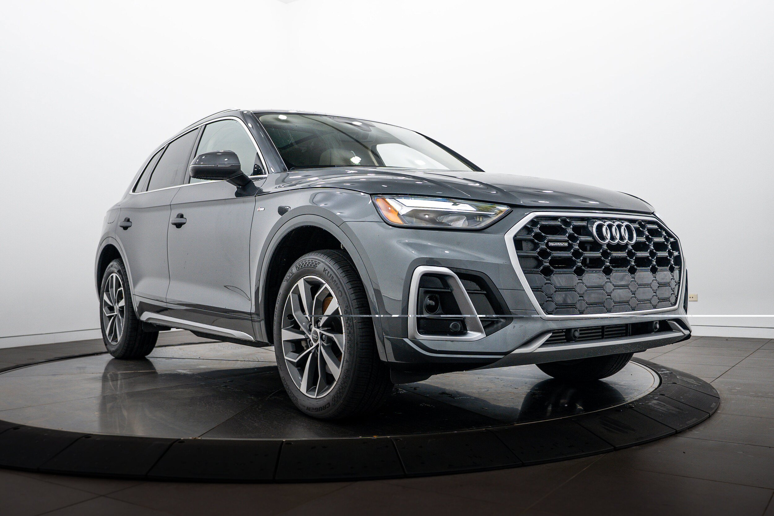 Certified 2024 Audi Q5 2.0T Premium w/ Convenience Package