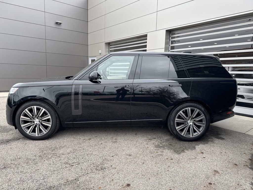 2023 Land Rover Range Rover SE