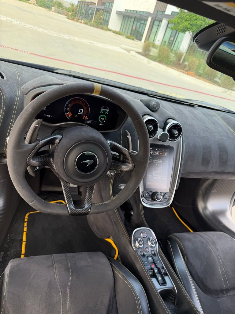 Used 2020 McLaren 600LT Spider photo 36