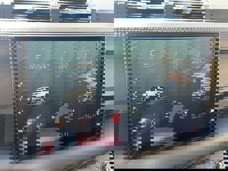 2023 Land Rover Defender 130 X-Dynamic SE