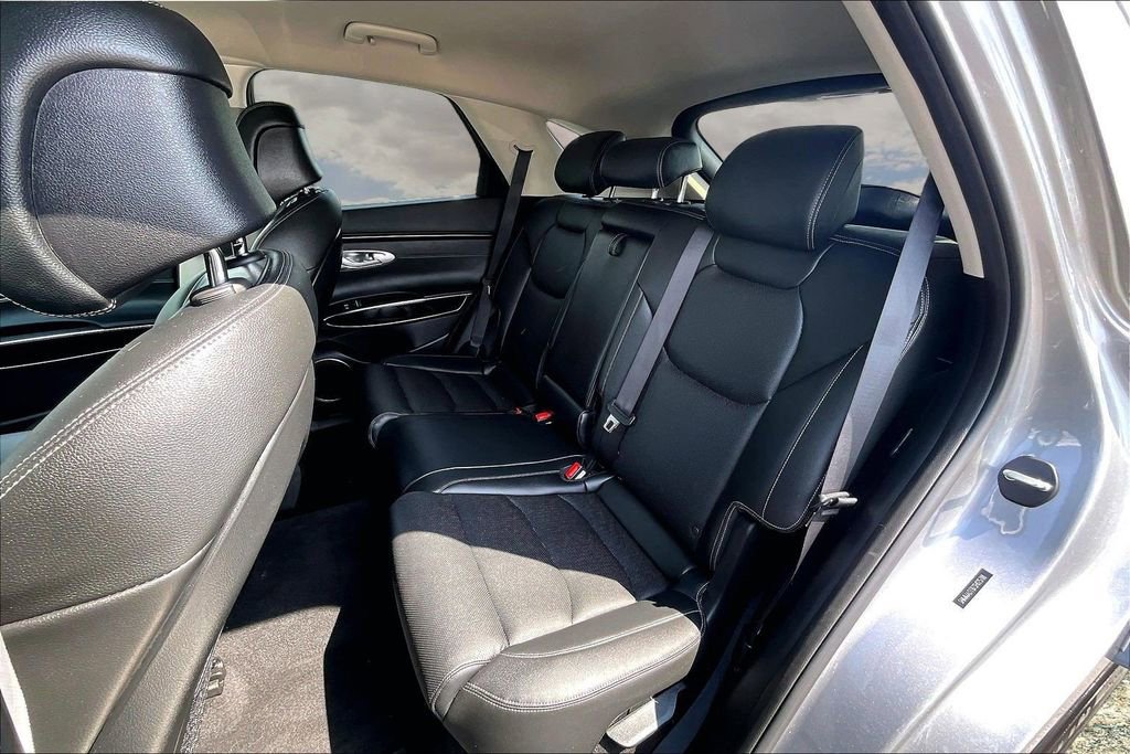 2025 Genesis Gv70 2.5T