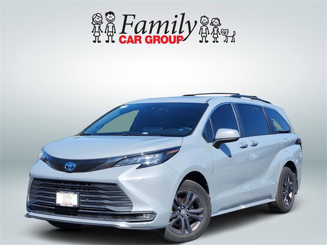 2024 Toyota Sienna Woodland Edition