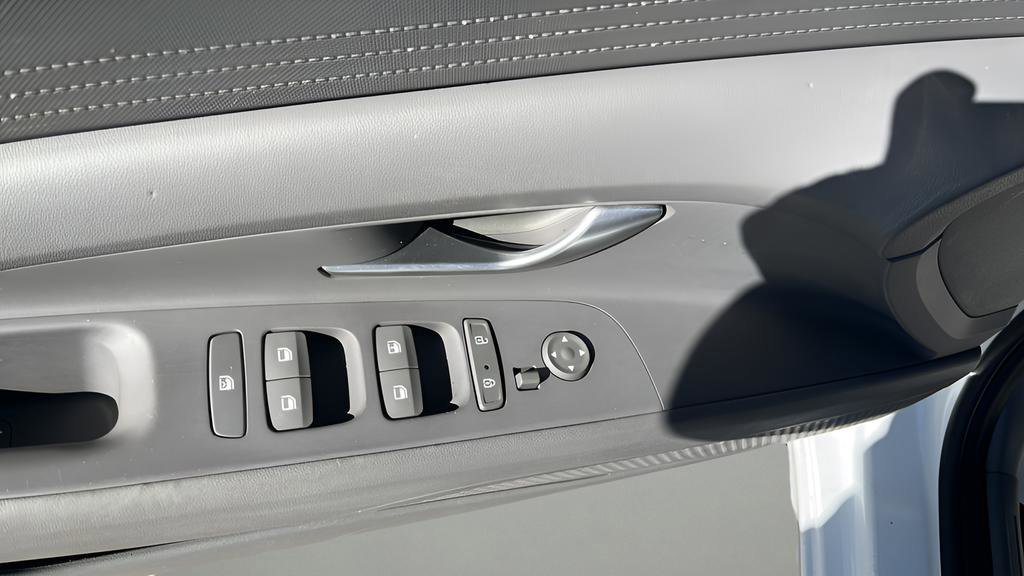 2022 Hyundai Elantra SE