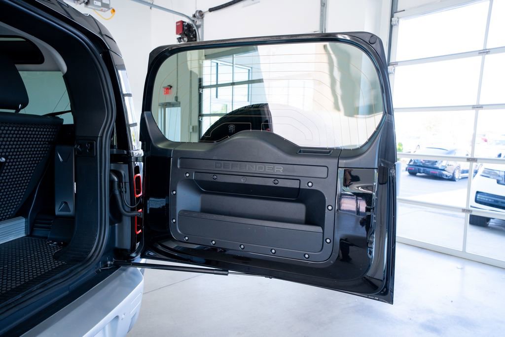 2024 Land Rover Defender 90 S
