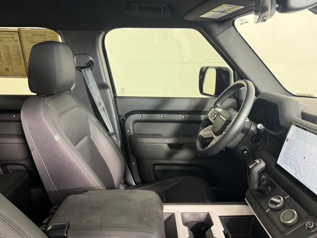 2025 Land Rover Defender 110 S