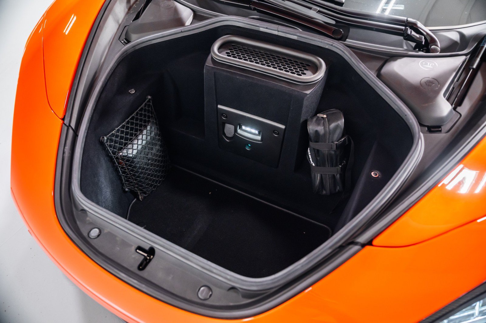 Used 2019 McLaren 720S Performance photo 37