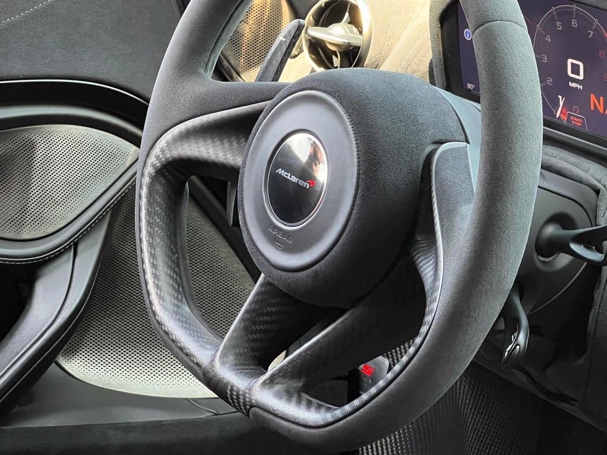 Used 2018 McLaren 720S Performance photo 27