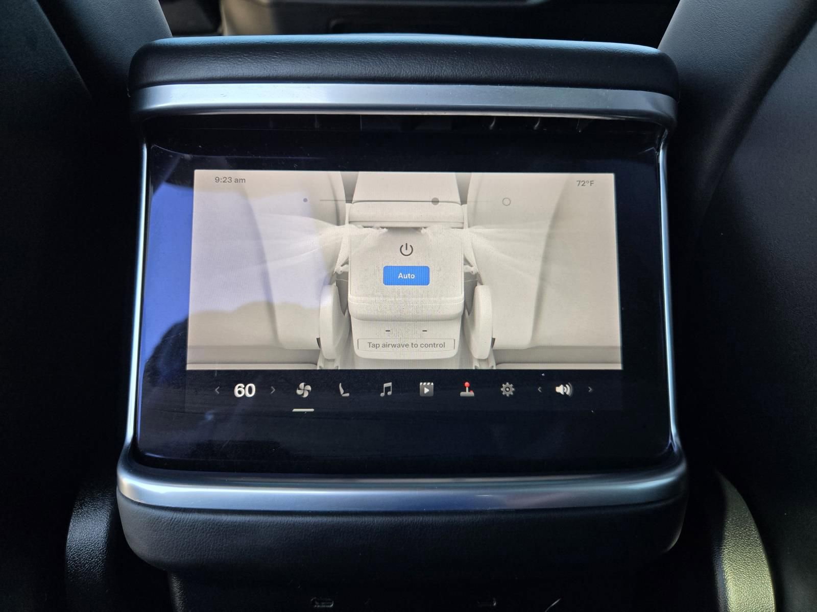 2022 Tesla Model X Plaid