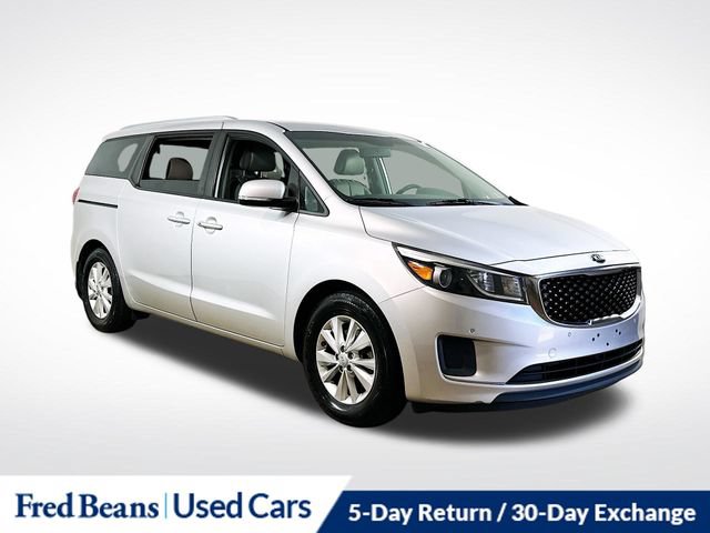 Used 2017 Kia Sedona LX w/ LX Essentials Premium Package