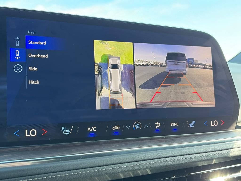 2025 Chevrolet Suburban LT