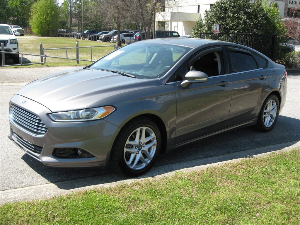 2013 Ford Fusion SE