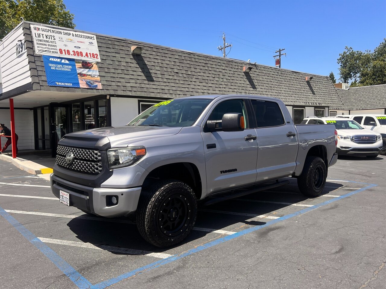 Used 2020 Toyota Tundra SR5 w/ SR5 Convenience Package