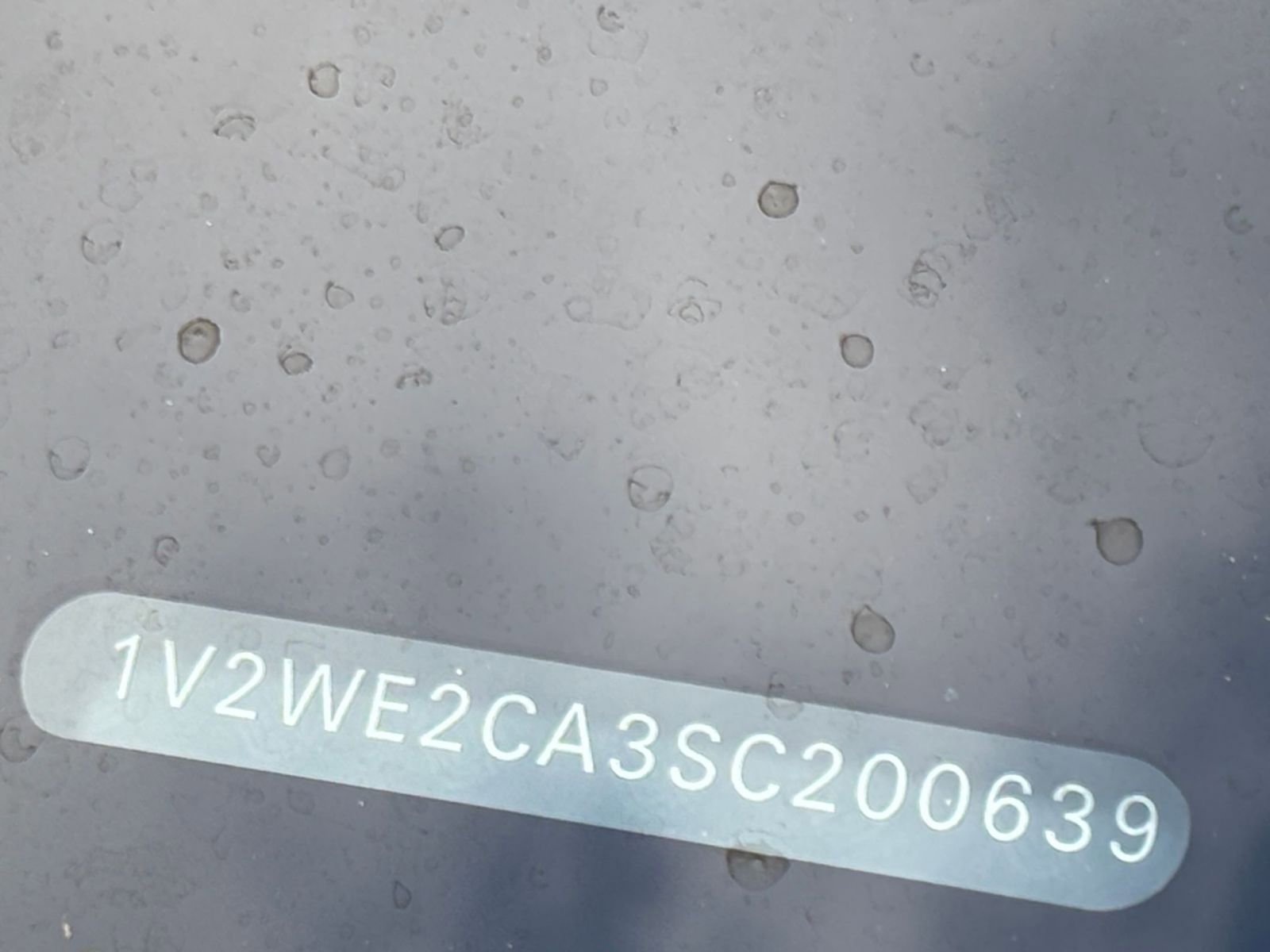 2025 Volkswagen Atlas Cross Sport SE